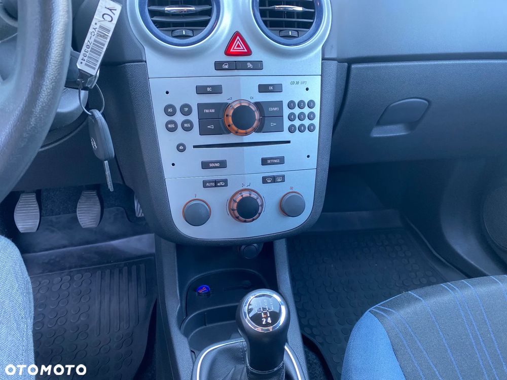 Opel Corsa 1.2 16V Essentia - 28