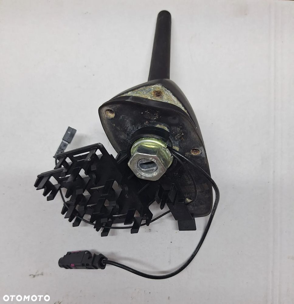 ANTENA DACHOWA BMW 1 E87 - 2