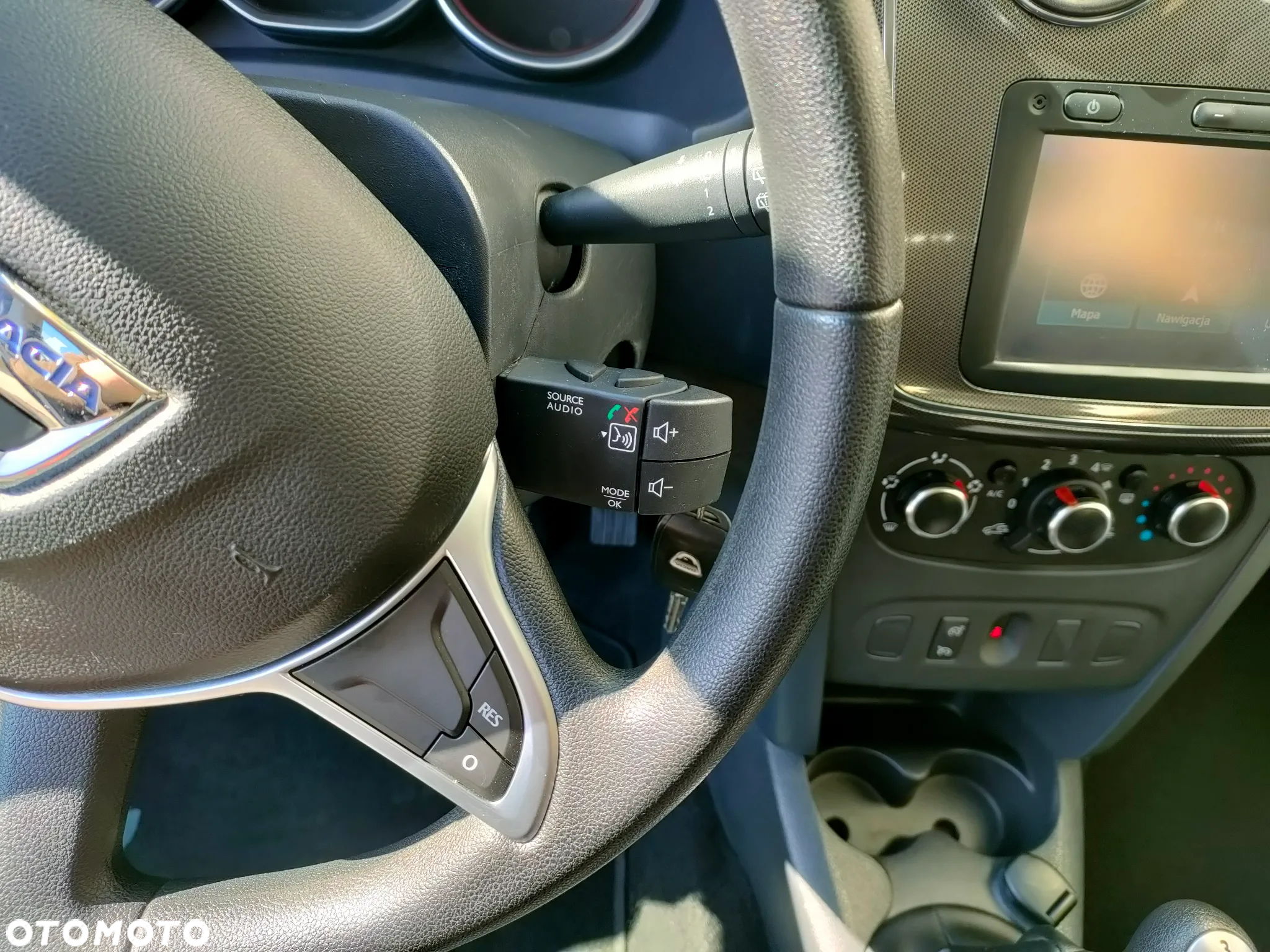 Dacia Sandero 1.2 16V 75 Laureate - 18