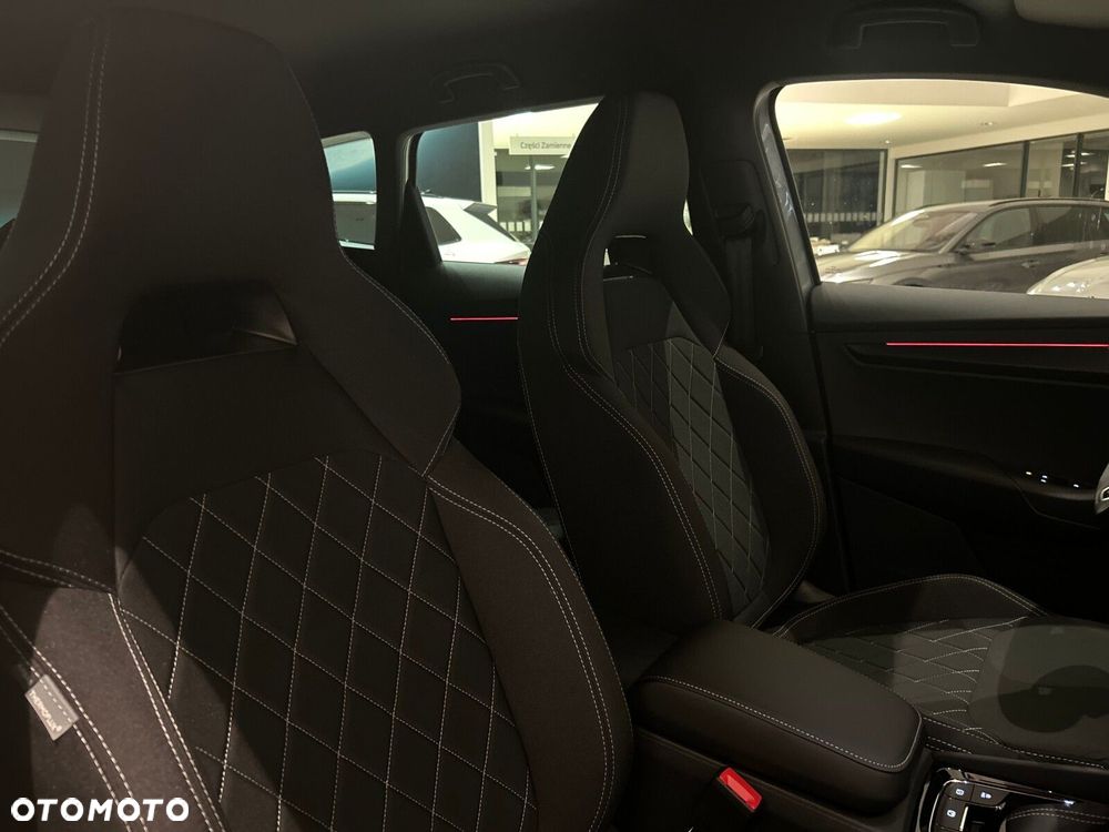 Skoda Karoq 1.5 TSI ACT Sportline DSG - 40