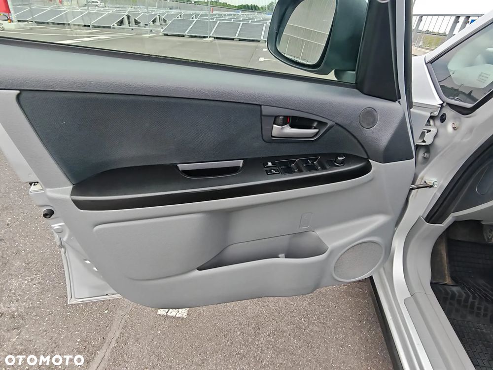 Suzuki SX4 1.6 GS / Premium 4WD - 27