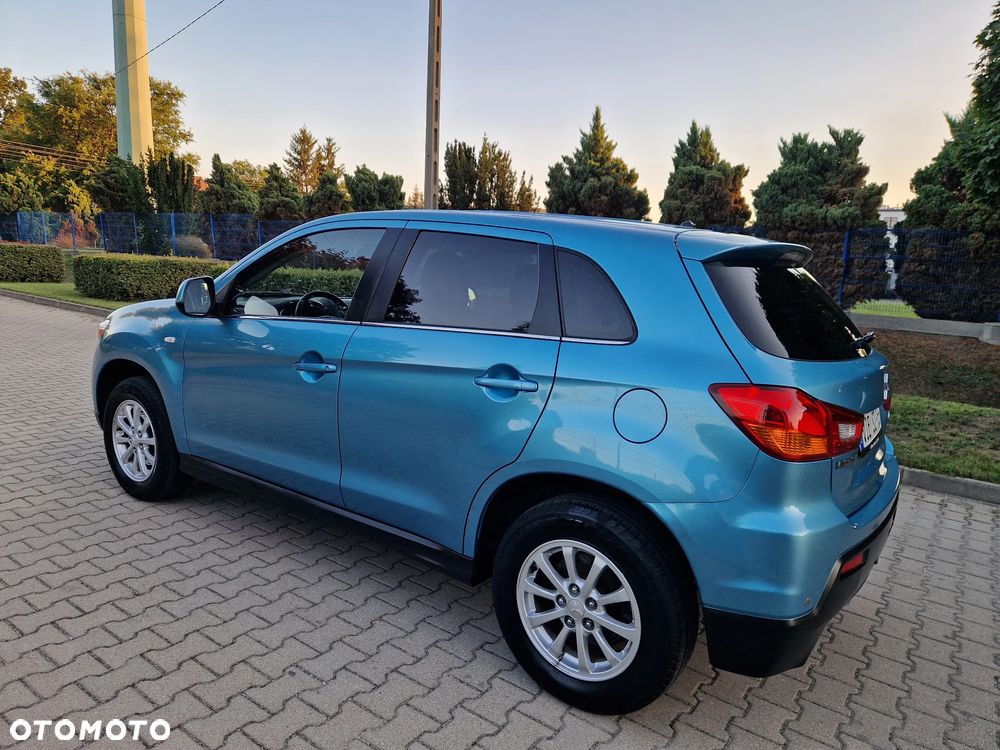 Mitsubishi ASX - 5