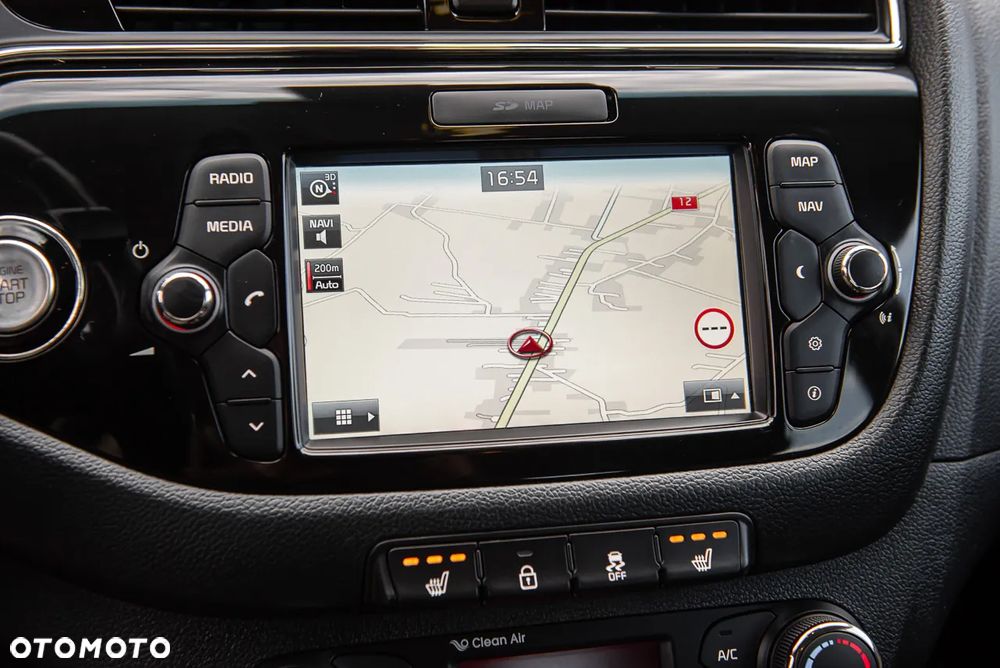 Kia Ceed 1.6 CRDi 136 ISG UEFA EURO 2016 - 21
