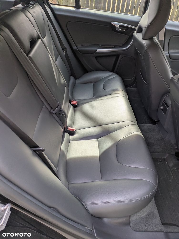 Volvo V60 D4 Drive-E Summum - 26