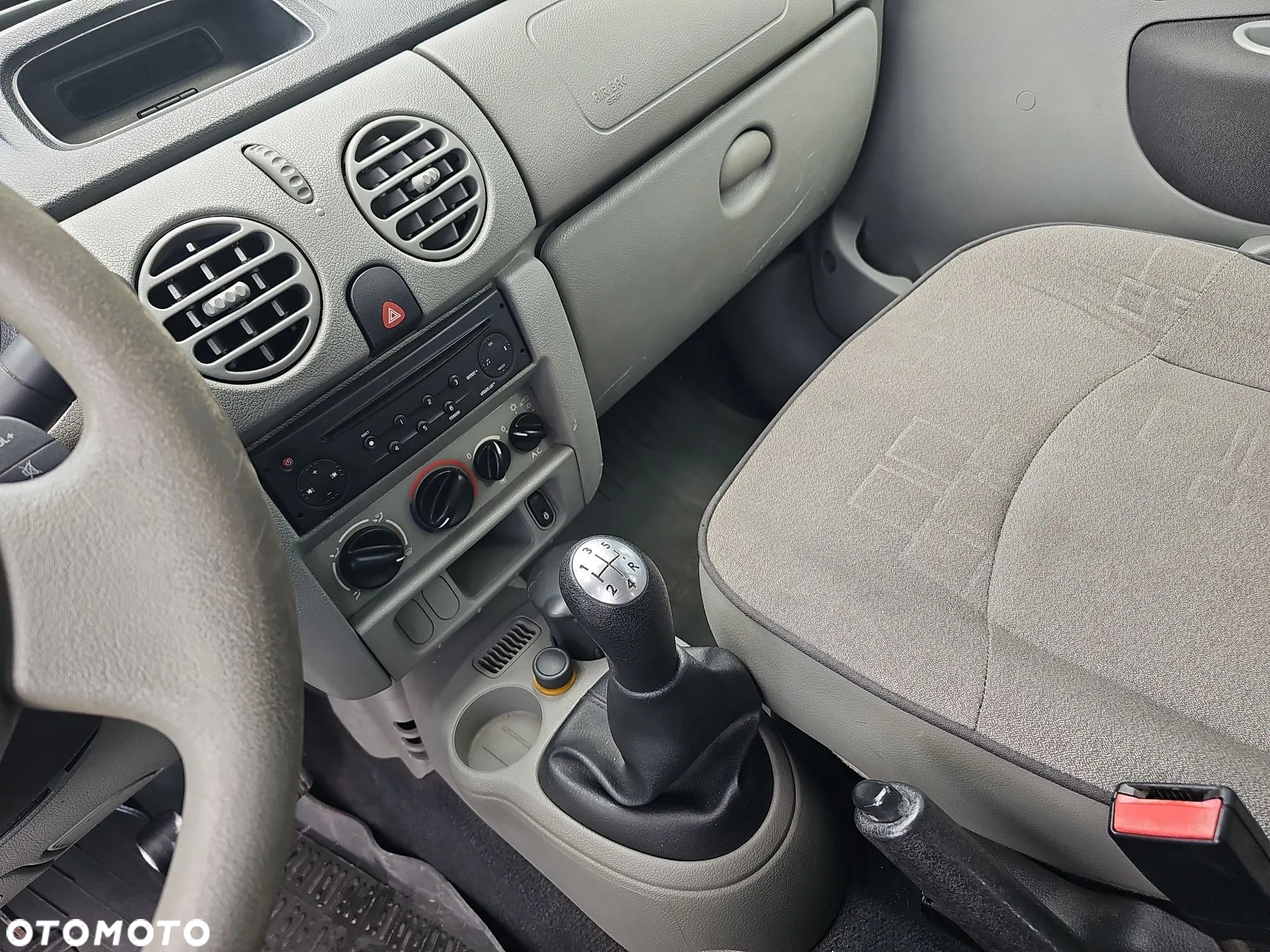Renault Kangoo 1.5 dCi Helios - 14