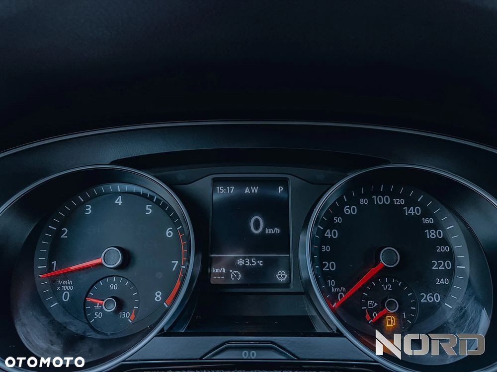 Volkswagen Passat 1.4 TSI BlueMotion Technology DSG Comfortline - 29