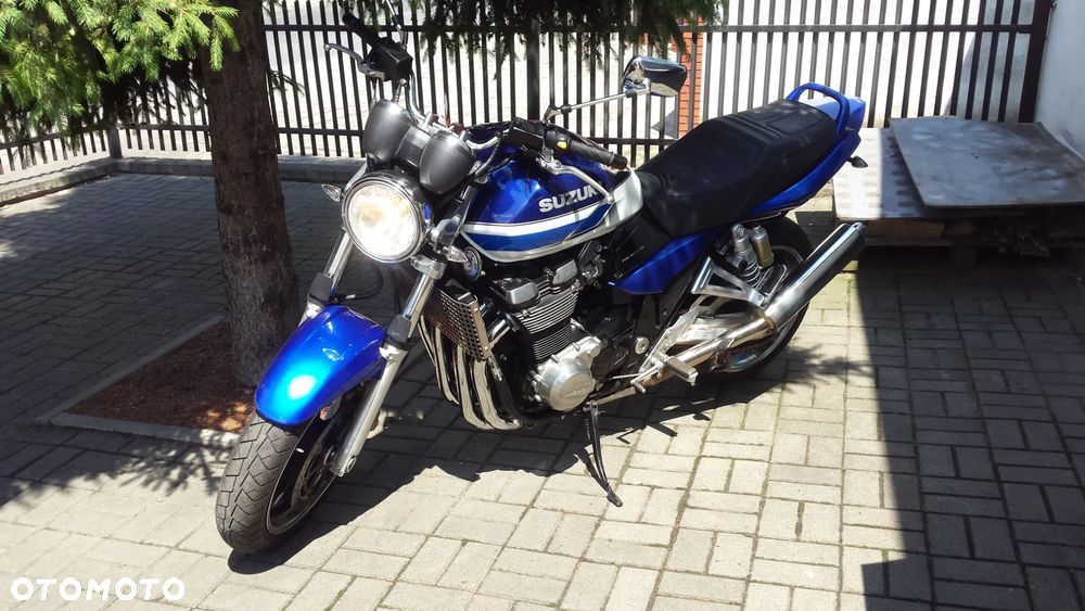 Suzuki GSX - 1