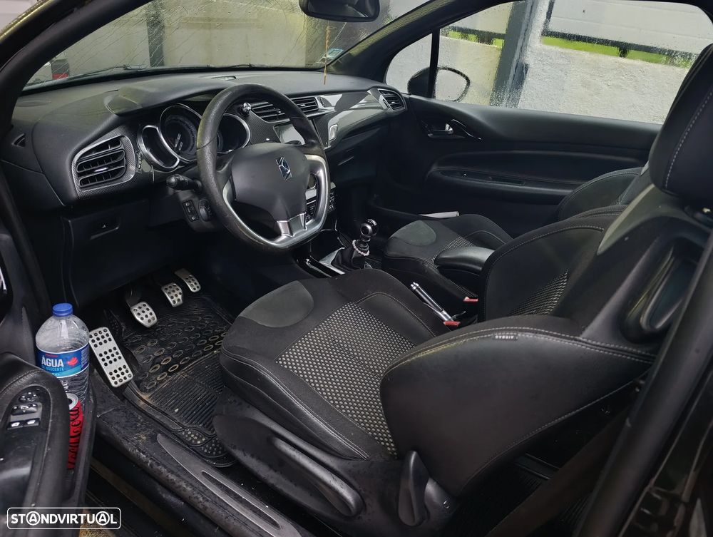Citroën DS3 1.6 HDi Airdream Sport Chic - 9