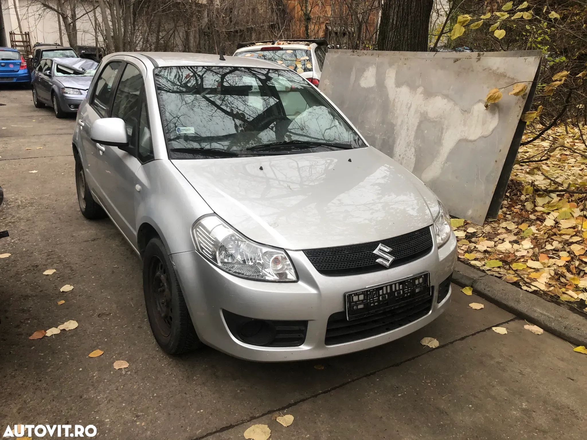 Oglinda electrica dreapta  Suzuki SX4 gri argintiu 2006 - 1