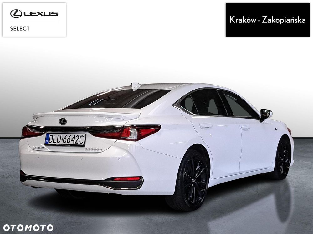Lexus ES 300h F Sport Design - 6