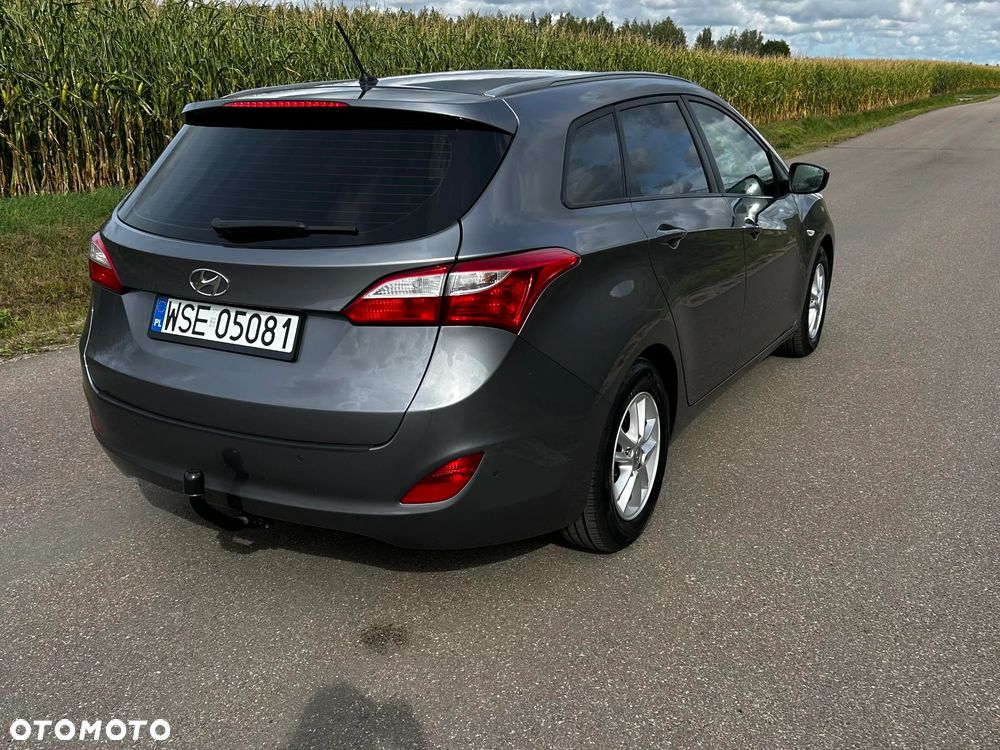 Hyundai i30 i30cw 1.4 Trend - 3