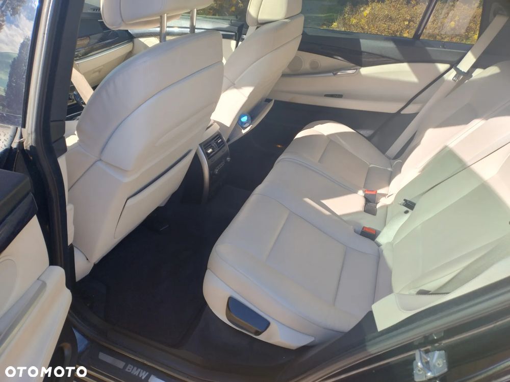 BMW Seria 5 530d - 13