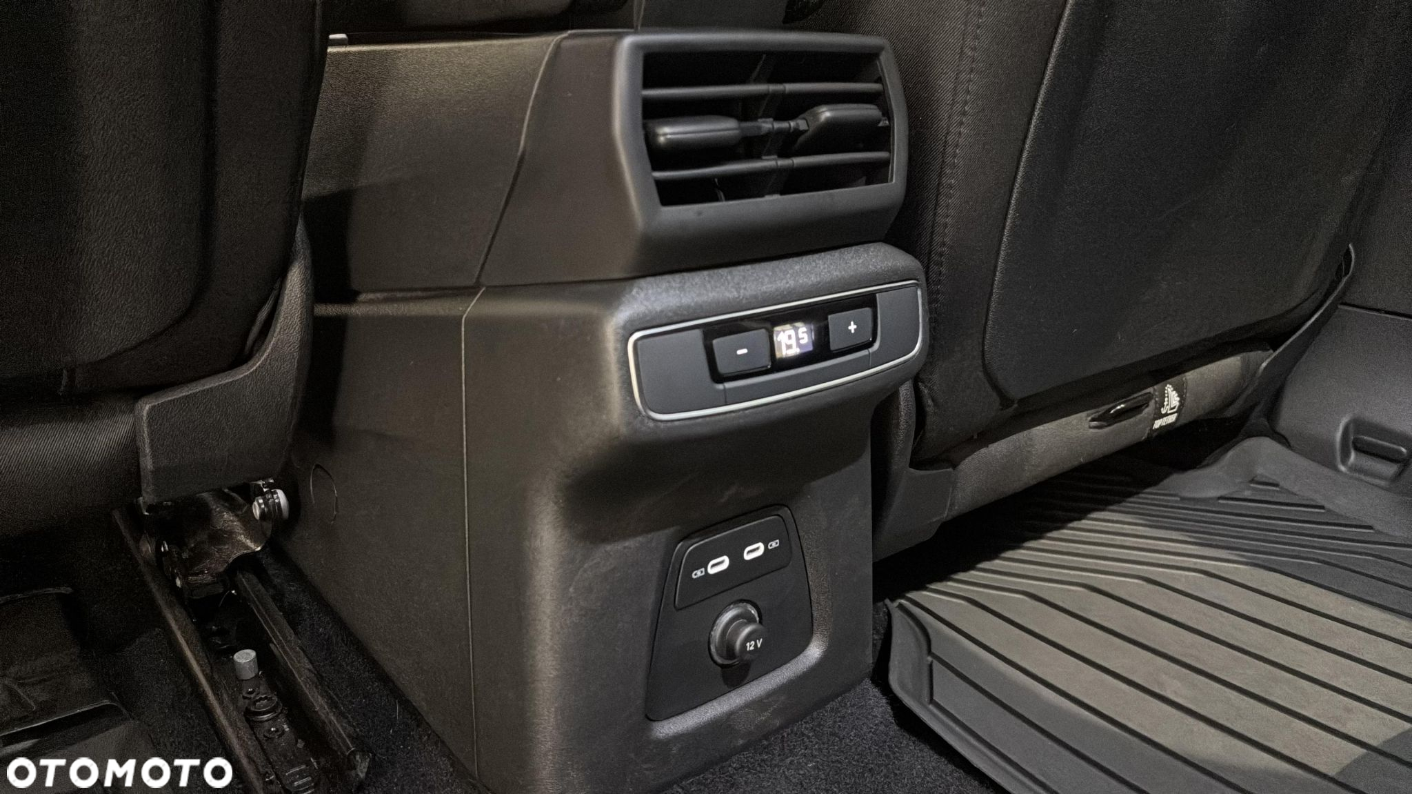 Audi Q4 e-tron - 20