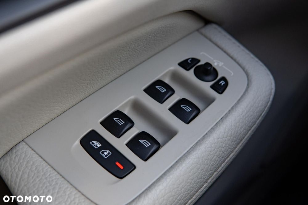 Volvo V60 Cross Country Pro B5 B AWD - 37