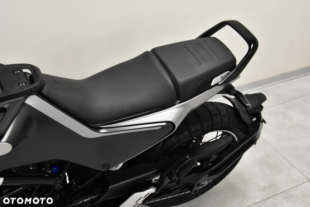 Husqvarna Svartpilen - 17