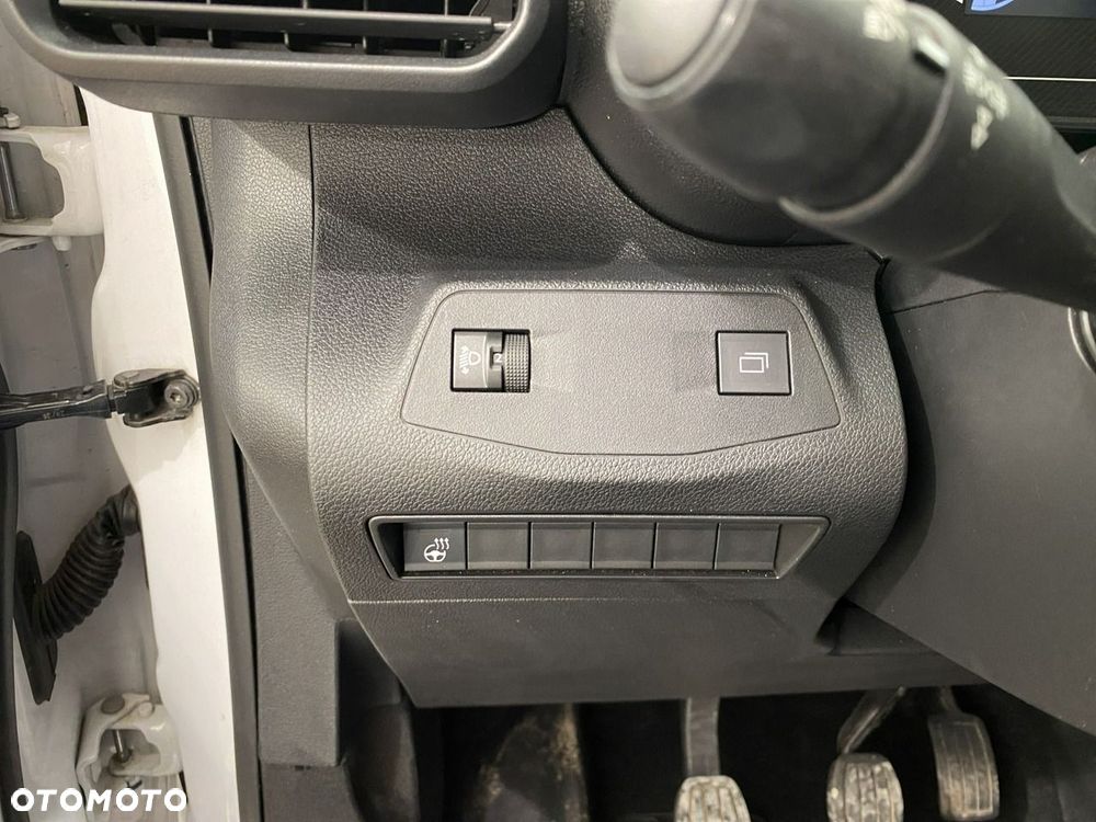 Toyota Proace City - 27