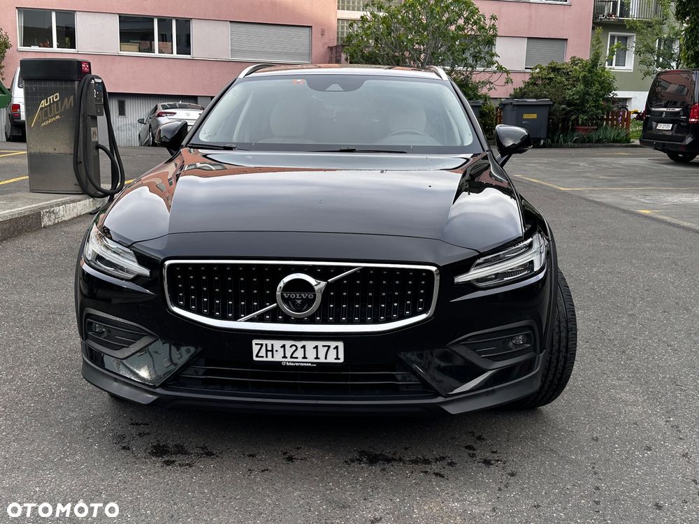 Volvo V60 B4 D Core - 4