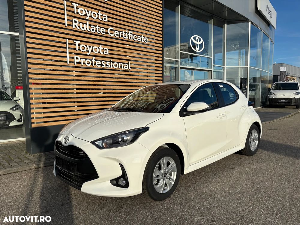 Toyota Yaris 1.5 VVT-i HSD Eco - 2