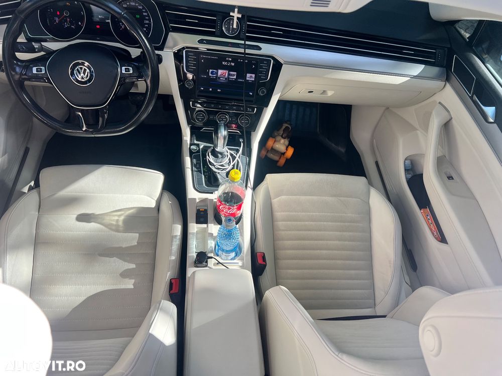 Volkswagen Passat - 14