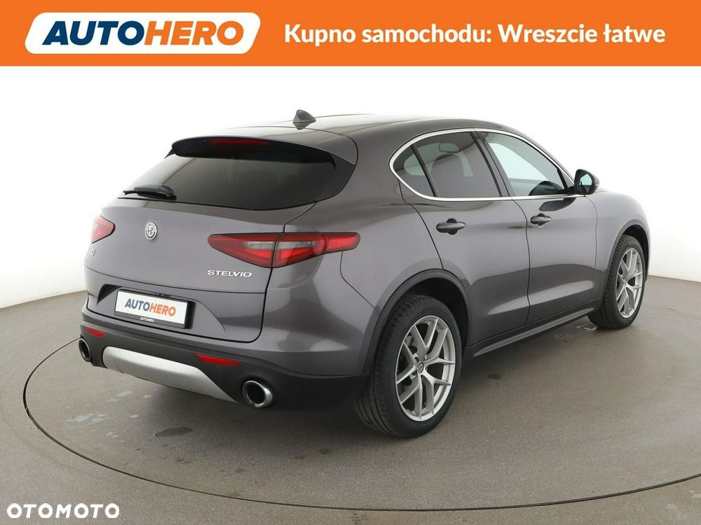 Alfa Romeo Stelvio 2.0 Turbo 16V AT8-Q4 First Edition - 8