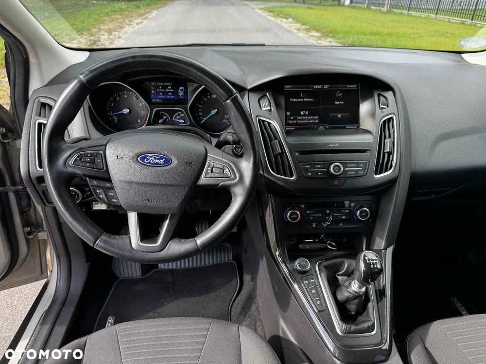 Ford Focus 1.0 EcoBoost Active - 30