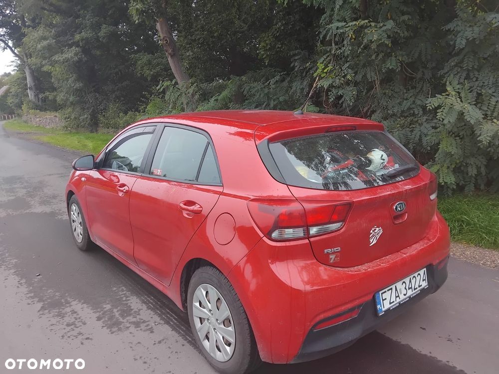 Kia Rio 1.2 Business Line Plus - 4