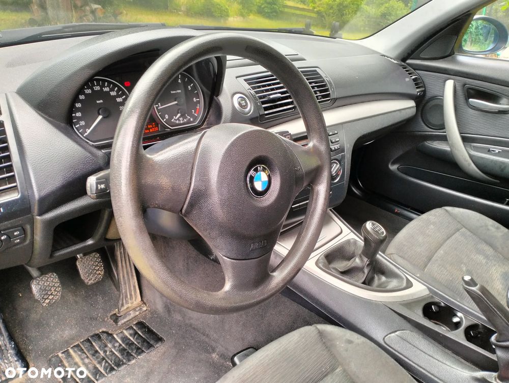 BMW Seria 1 - 33