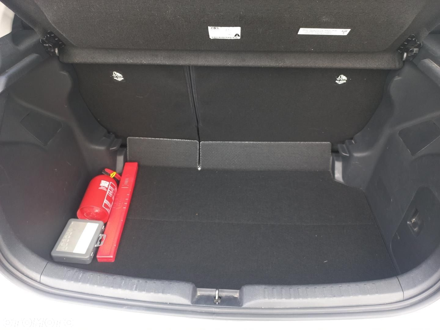 Toyota Yaris Hybrid 1.5 Comfort - 25