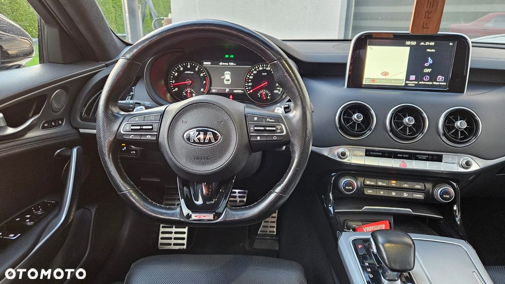 Kia Stinger 3.3 T-GDI AWD GT - 22