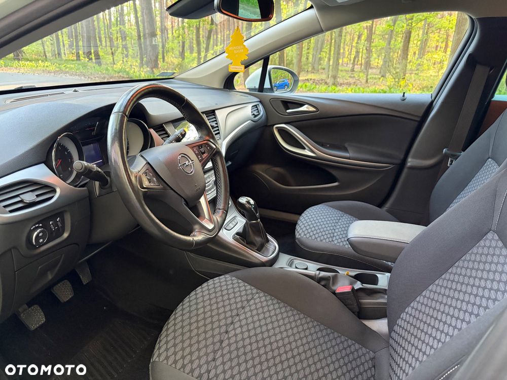 Opel Astra 1.2 T Edition S&S - 18