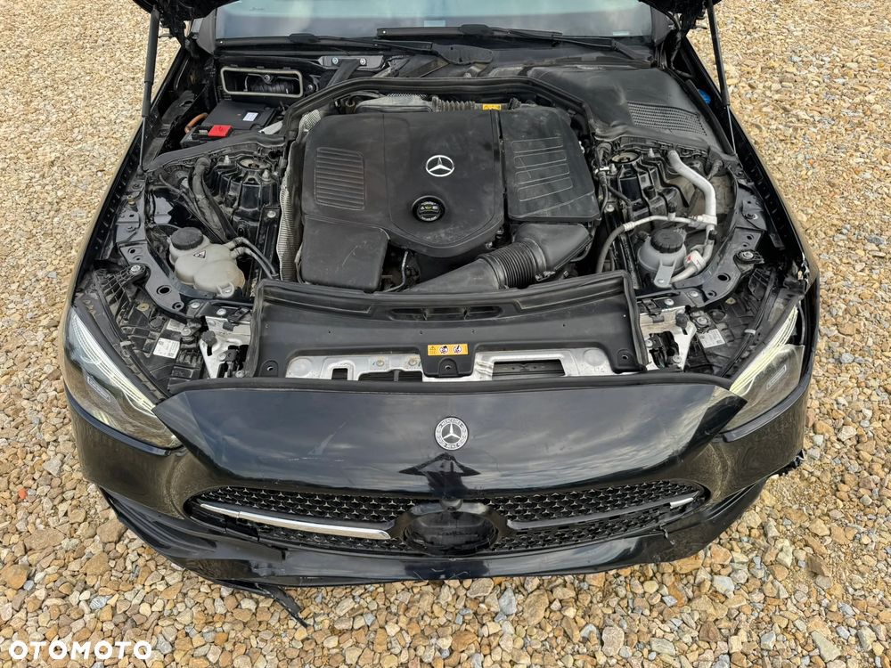 Mercedes-Benz Klasa C 300 4Matic 9G-TRONIC AMG Line - 31