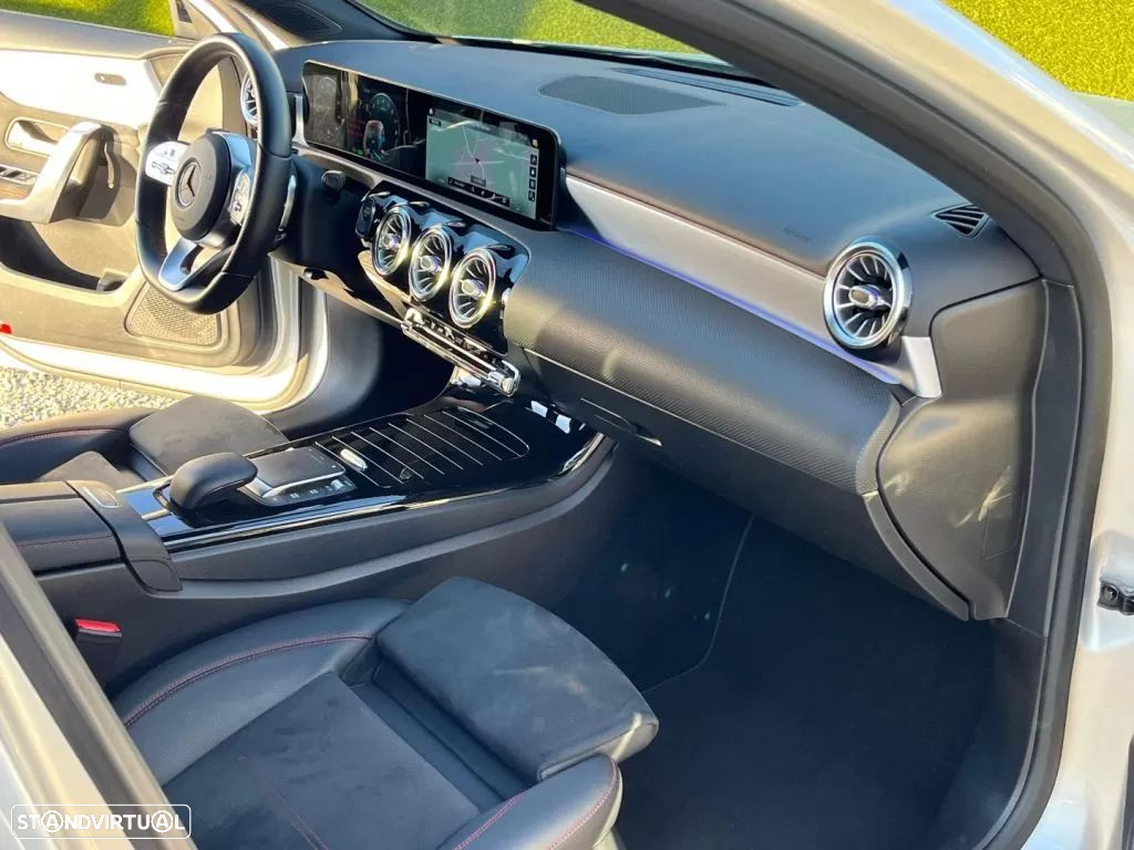 Mercedes-Benz A 250 e AMG Line - 39