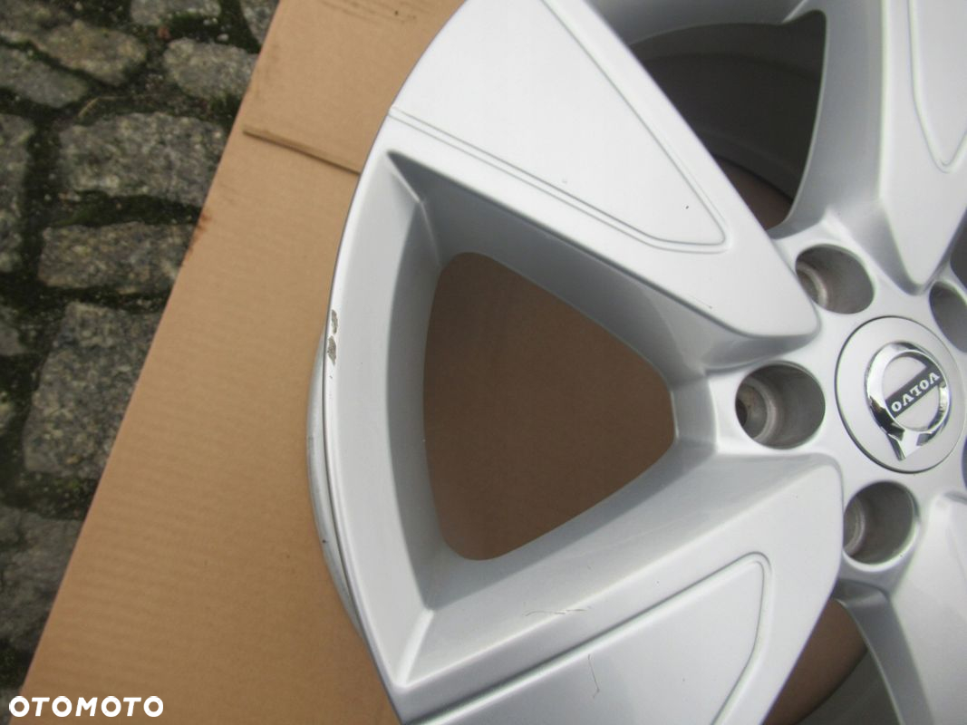 ALUFELGI 4szt R17 VOLVO S40,V50, S60,V70, S80,S90,XC40,XC60,XC70 - 6