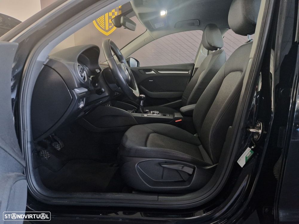 Audi A3 Sportback 1.6 TDI Advance - 17