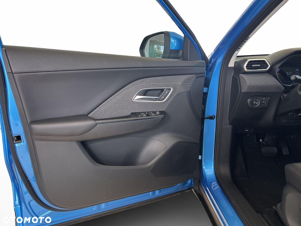 MG ZS Hybrid+ - 12