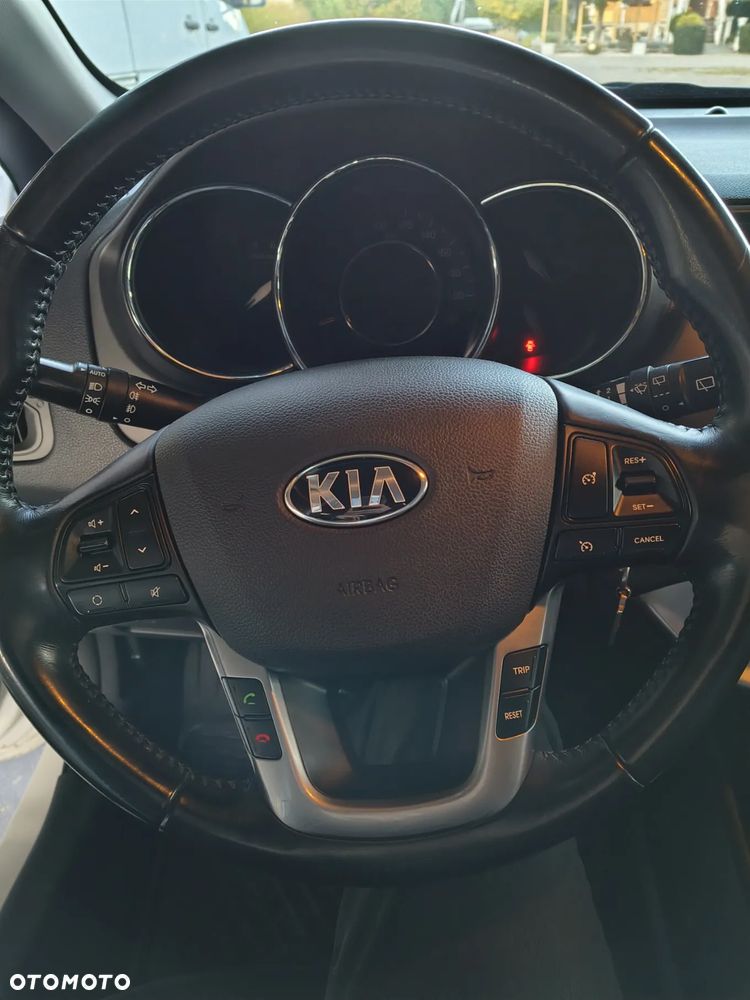 Kia Rio 1.4 crdi XL - 14