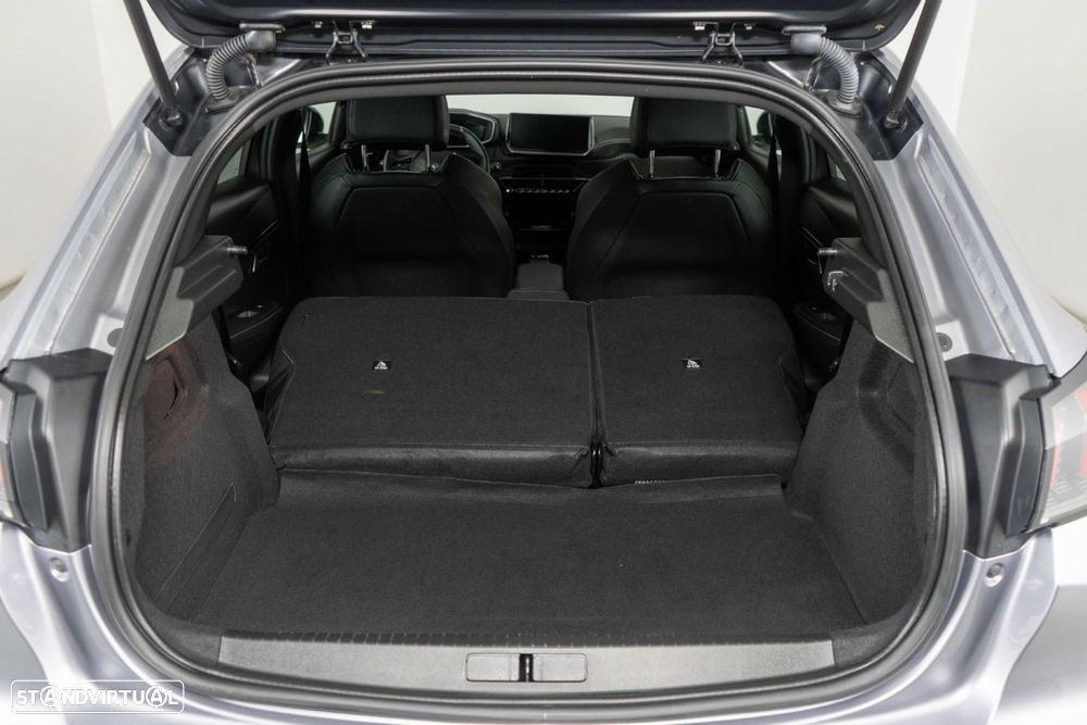 Peugeot e-208 50 kWh GT - 15