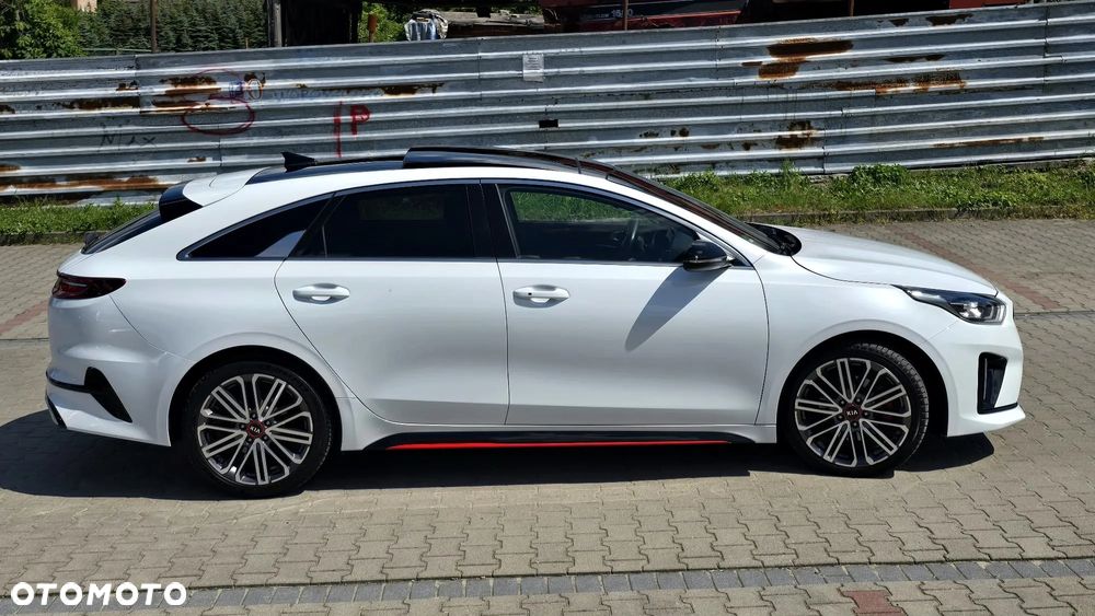Kia ProCeed 1.5 T-GDI DCT7 OPF GT LINE - 3
