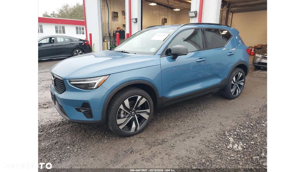Volvo XC 40 B5 AWD Ultimate Dark - 2