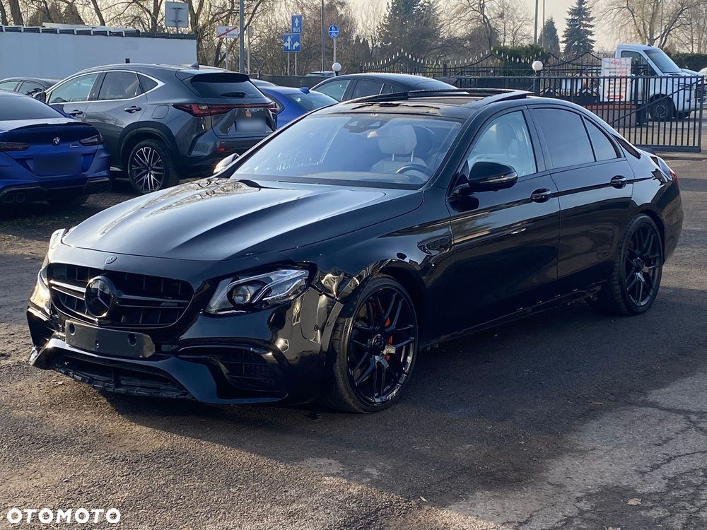 Mercedes-Benz Klasa E - 1