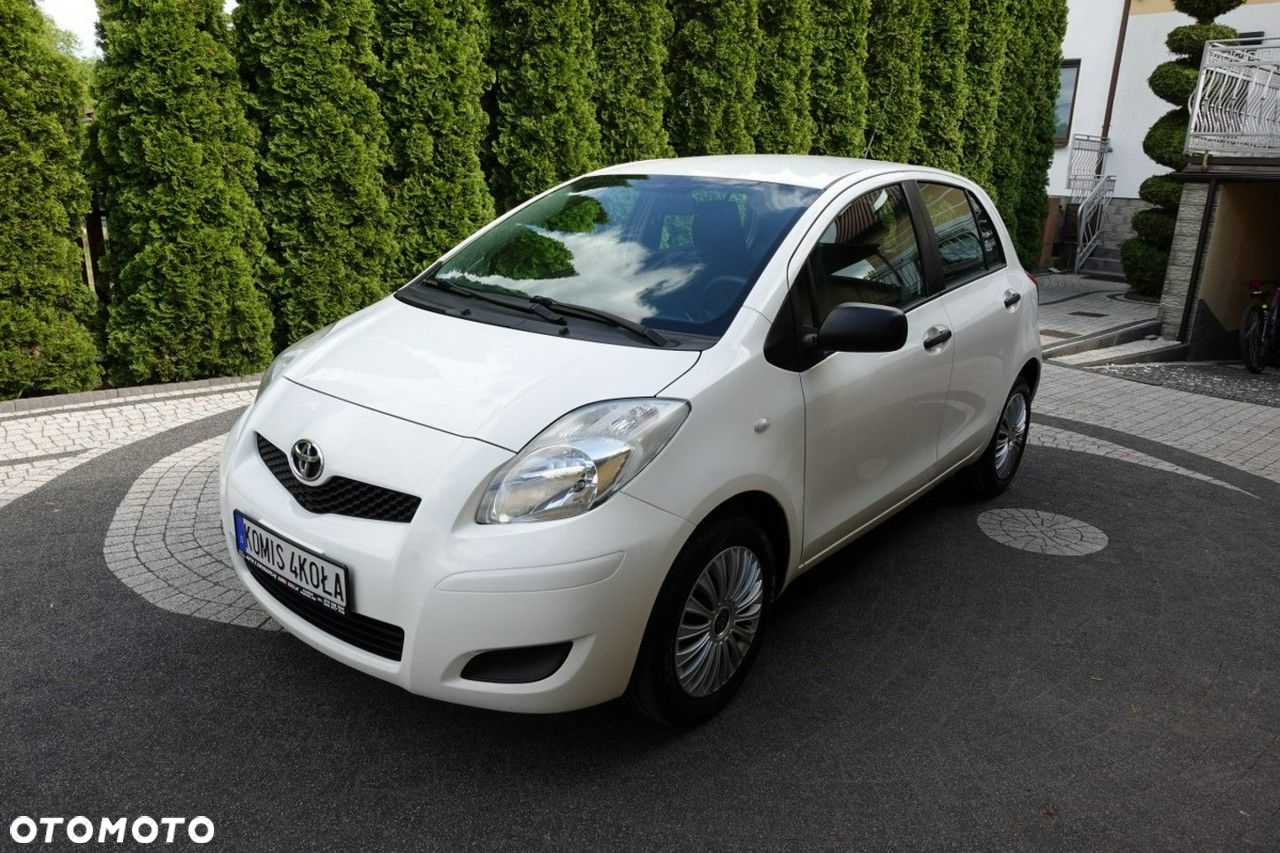 Toyota Yaris - 8