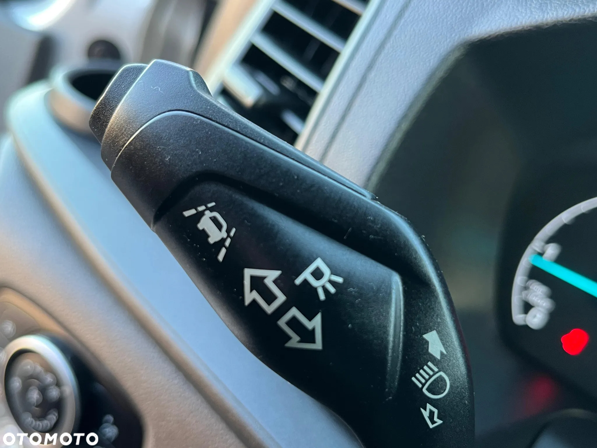 Ford Transit Custom L1H1, 2.0TDCI 105KM, LEDY, Android Auto, Kamera Cofania, Salon Polska, Pierwszy Właściciel, Serwis ASO Ford Do Końca, BEZWYPADKOWY, FV 23%, Bardzo Zadbany ! - 38