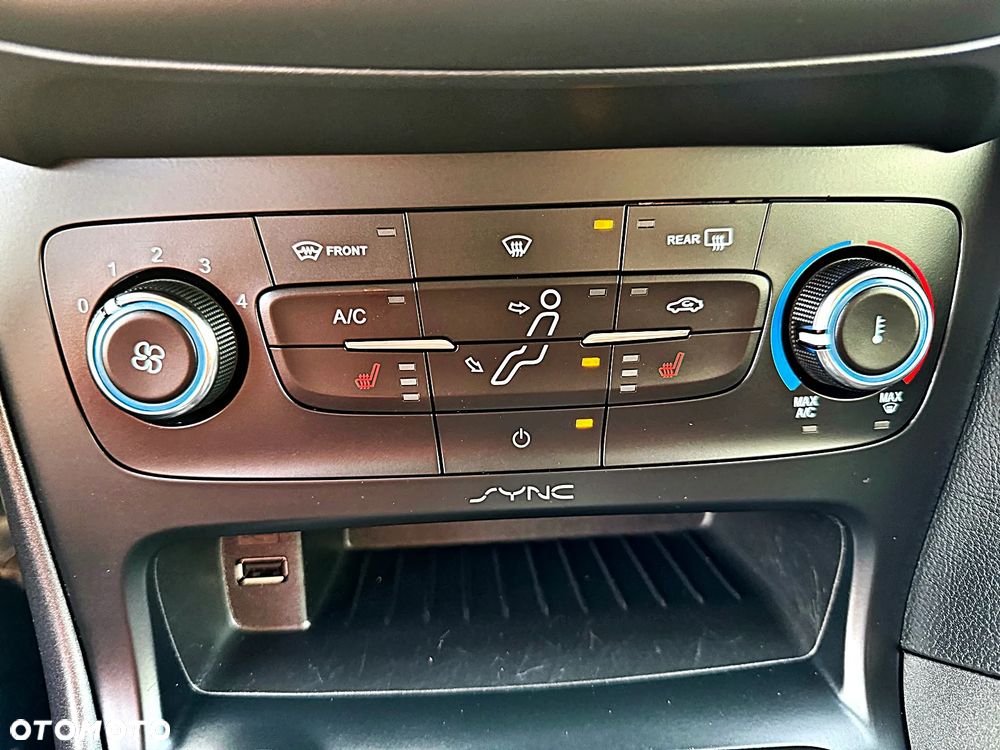 Ford Focus 1.6 TDCi DPF Start-Stopp-System Titanium - 32