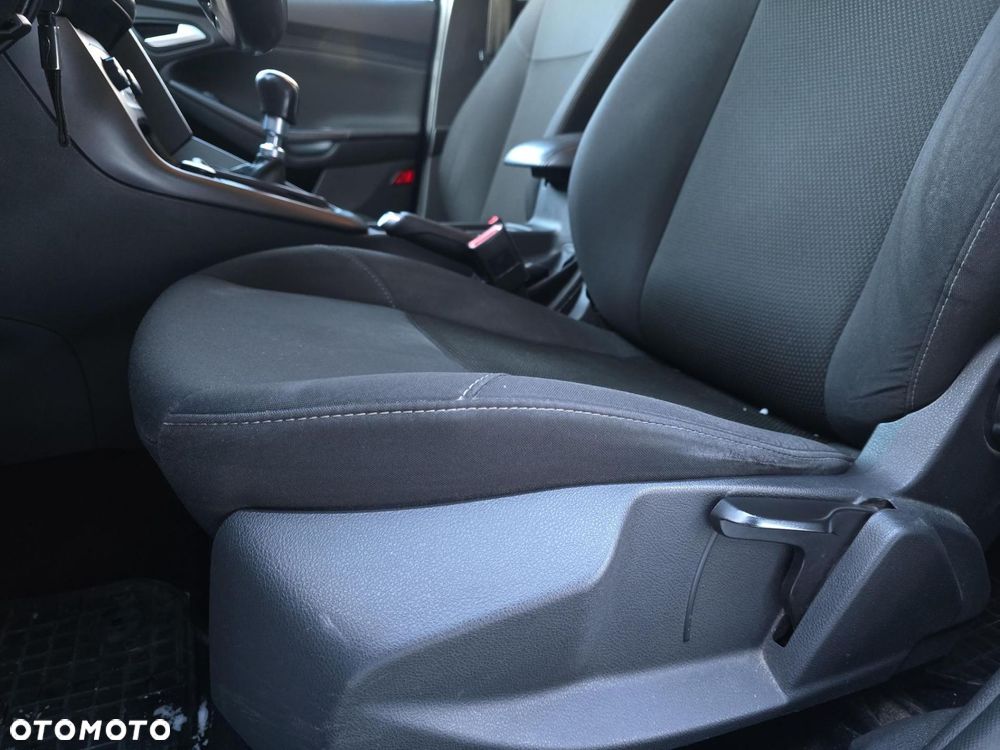 Ford Focus SW 1.5 TDCi Trend - 21