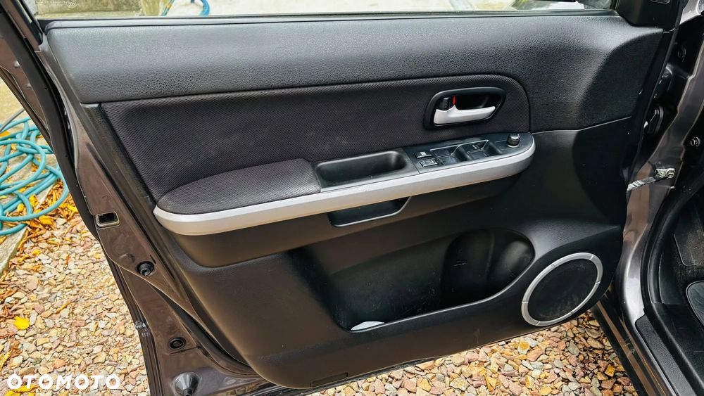Suzuki Grand Vitara - 14
