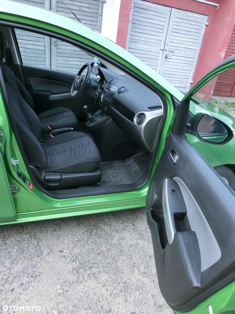 Mazda 2 1.3 Exclusive - 8