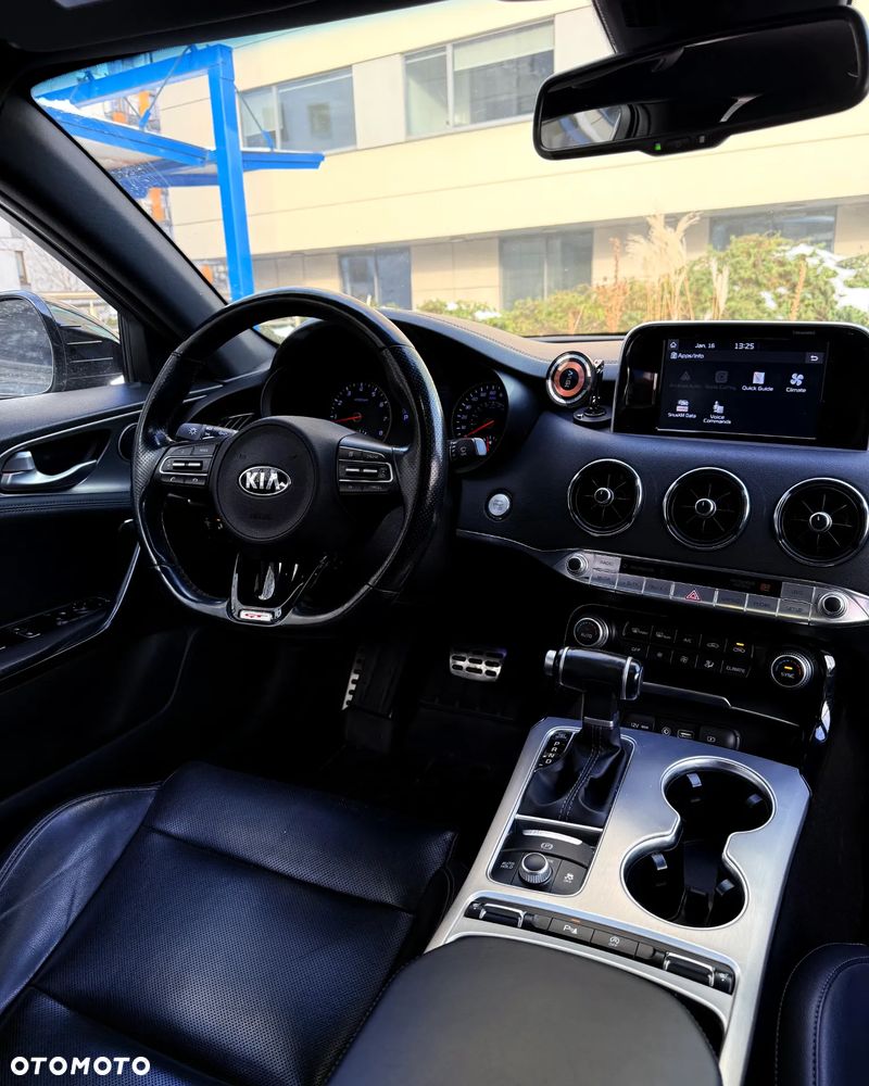 Kia Stinger 3.3 T-GDI V6 GT AWD - 12