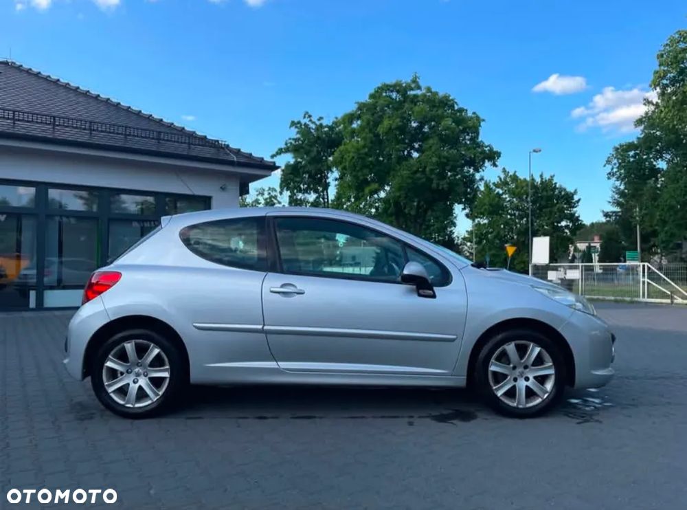 Peugeot 207 - 5