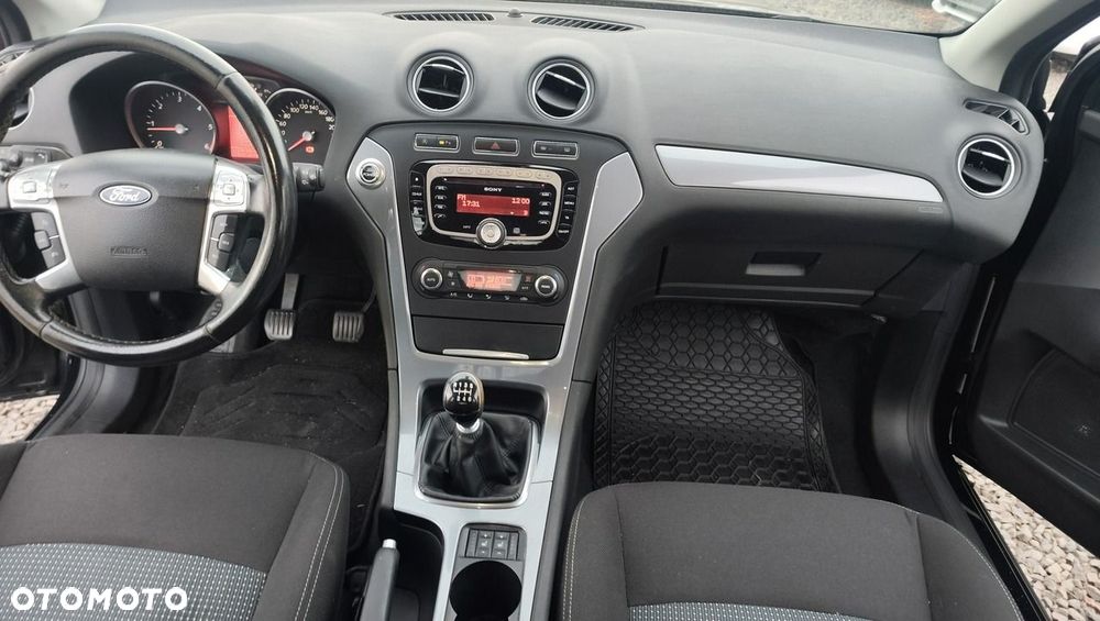 Ford Mondeo - 13