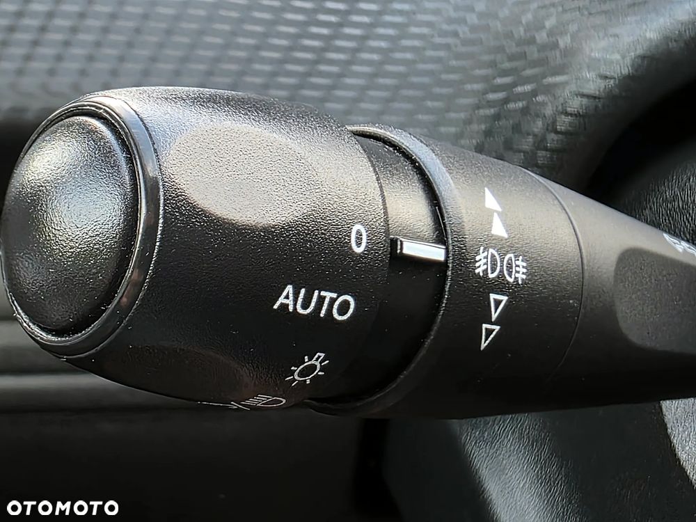Peugeot 2008 PureTech 82 Allure - 16